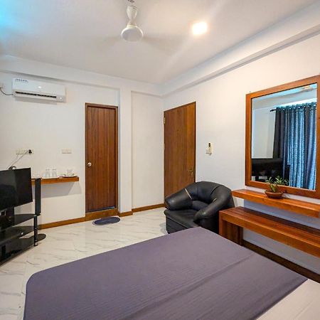 Airport Hotel By Cmb Apartments Negombo Exterior foto
